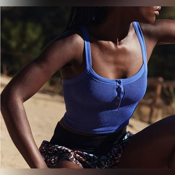 NWOT Free People FP movement All Clear Scrunched Henley Tank deep purple - XS/S - Picture 4 of 5